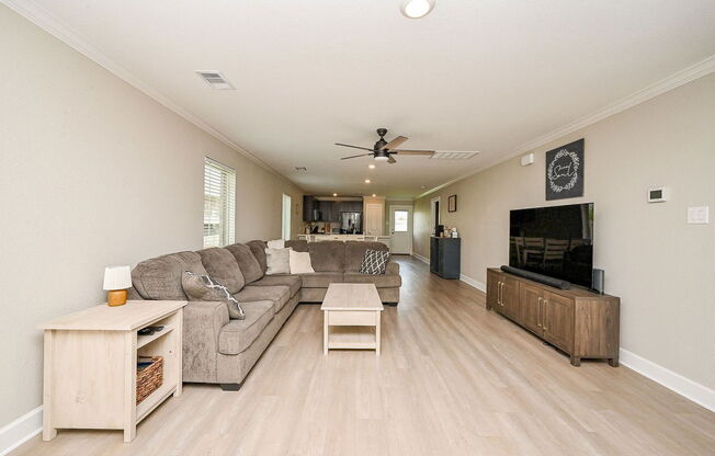 4235 PALMETTO LN