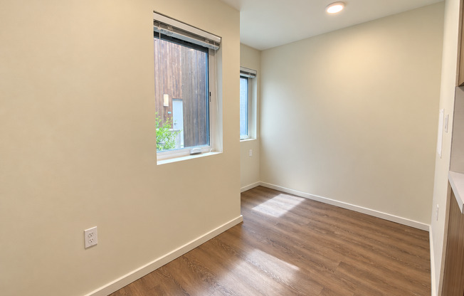 Studio, 1 bath, 180 sqft, $1,195, Unit 325-MFTE