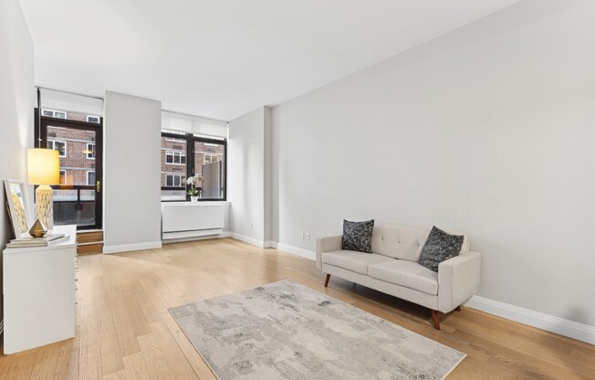 Studio, 1 bath, $3,900, Unit 3F