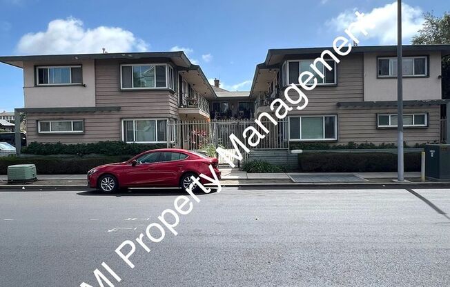 One Bedroom Close to Downtown!!