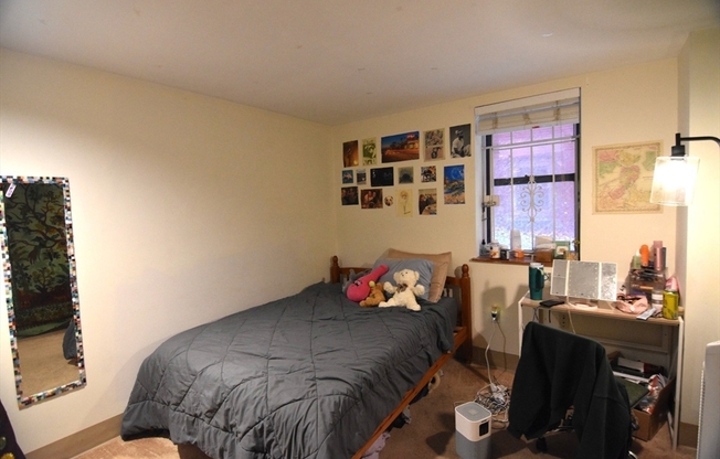 2 beds, 1 bath, 932 sqft, $3,950, Unit 005