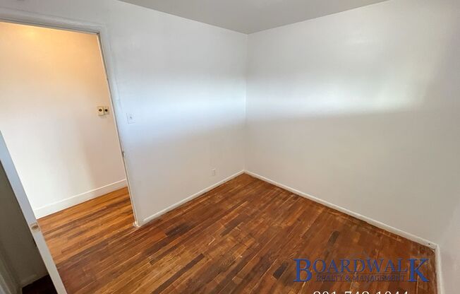 3 beds, 1 bath, 1,351 sqft, $1,249, Unit 374 W 1300 N- #1