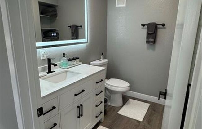 2 beds, 2 baths, $1,650, Unit #2103