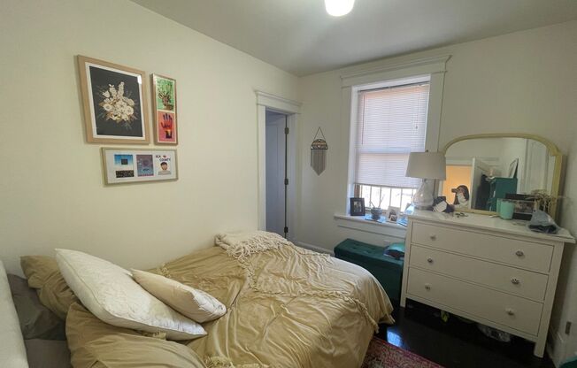 3 beds, 2 baths, 736 sqft, $2,950, Unit 56