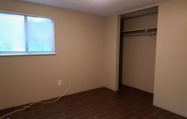 3 beds, 2 baths, $1,600