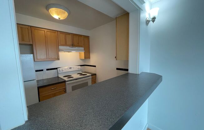 1 bed, 1 bath, 630 sqft, $1,565, Unit 103