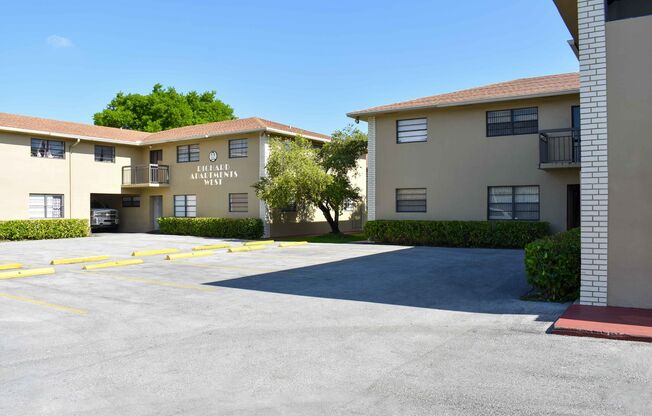 For Rent - 2/2 for $2,200 in Hialeah