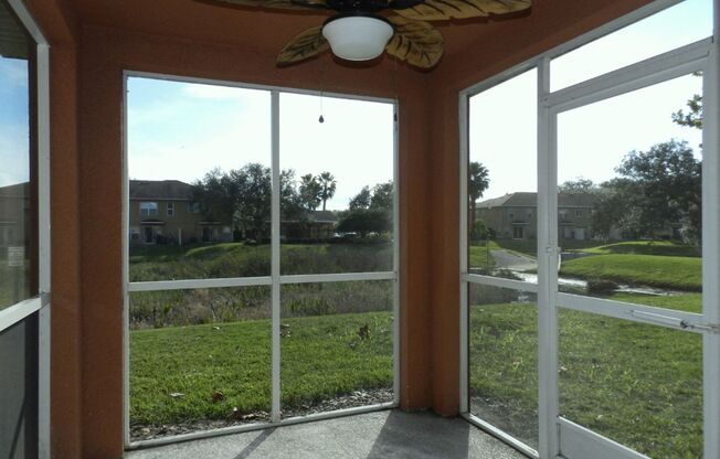 Quality Townhome In Convenient Location!