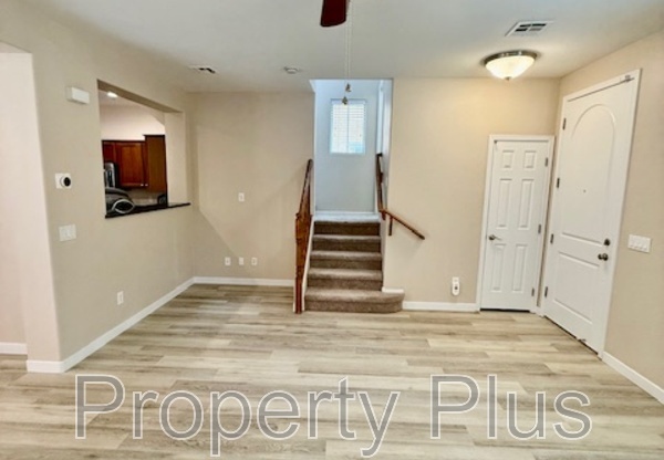 25914 N 54 AVE