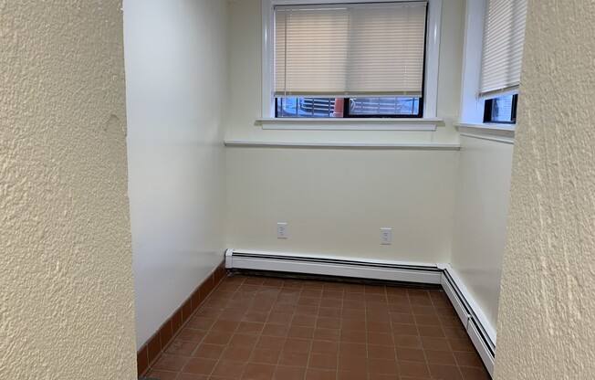 1363 Commonwealth Ave