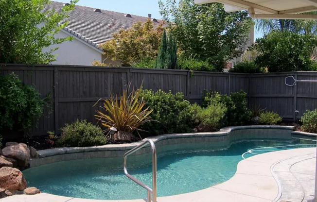 55+ Heritage Park RARE Find!  2-2 w/Private Pool!  Please read entire ad for viewings!!!