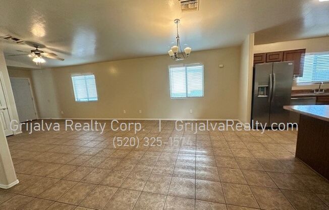 Spacious 4 Bedroom, 2 Bath House for Rent (36th St/Campbell)