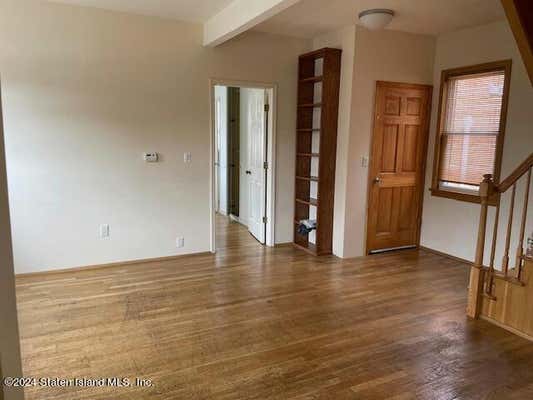 3 beds, 1 bath, 1,200 sqft, $2,700