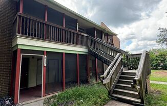 Come See This Beautiful Remodeled 2 Bed 1 Bath Condo in Mystic Woods! Available Now!