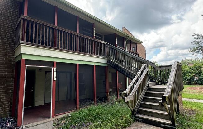 Come See This Beautiful Remodeled 2 Bed 1 Bath Condo in Mystic Woods! Available Now!