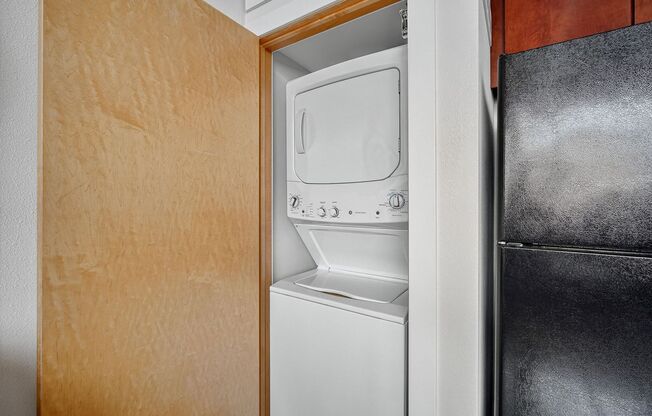 Studio, 1 bath, 610 sqft, $1,345, Unit 110-602