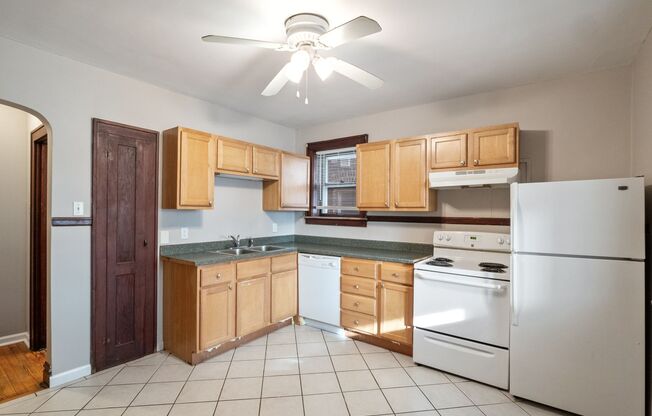 1 bed, 1 bath, $850, Unit 5142 - 784