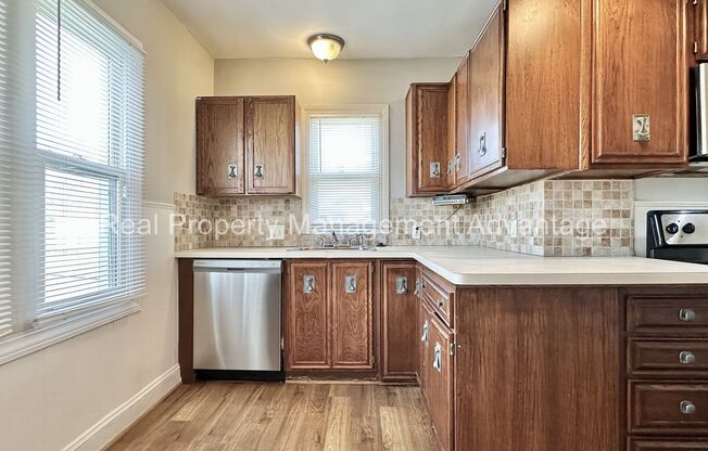 3 beds, 1 bath, $1,375