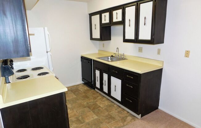 1 bed, 1 bath, 637 sqft, $850, Unit 02 - 202