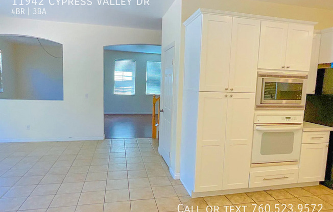 11942 CYPRESS VLY