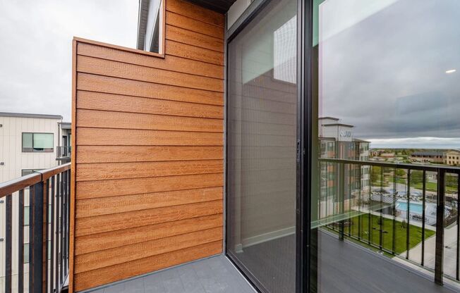 1 bed, 1 bath, 1,105 sqft, $1,649, Unit 217