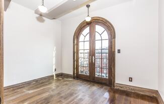 137 Grand Street