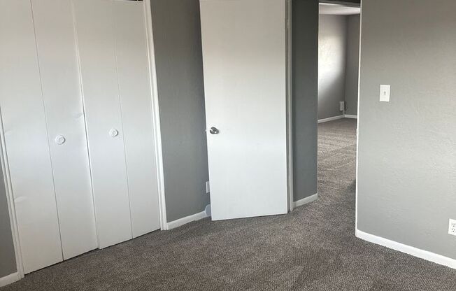 2 beds, 1 bath, 750 sqft, $970, Unit B07 1060 14