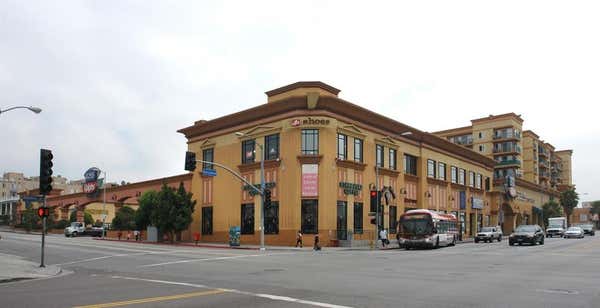 5411 HOLLYWOOD BLVD