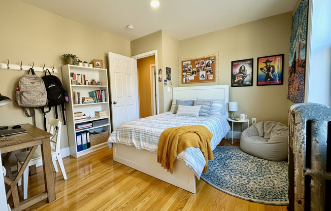 328 Saint Paul St Apt 4O