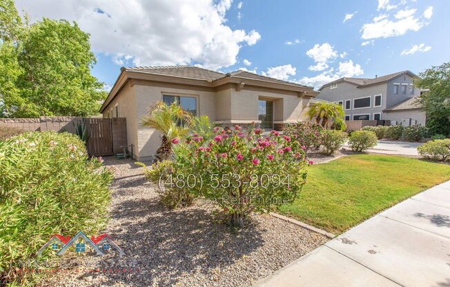 7401 N 85 LN