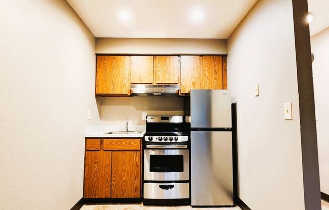 Studio, 1 bath, 440 sqft, $975, Unit 224