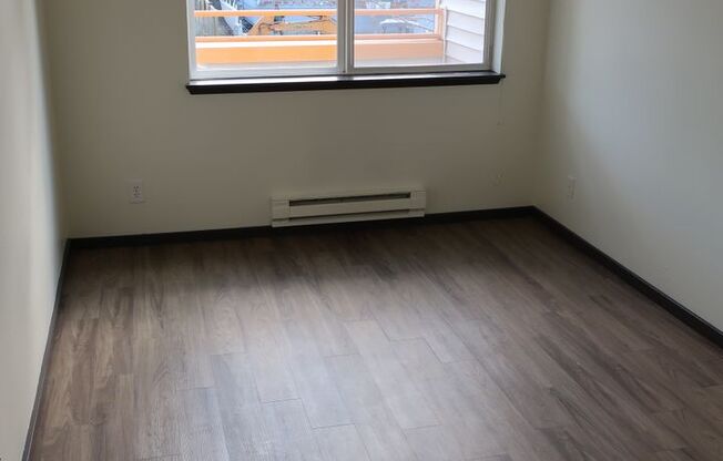 1 bed, 1 bath, 586 sqft, $1,800, Unit 208