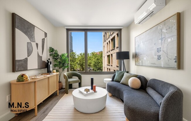 1 bed, 1 bath, $3,774, Unit 724