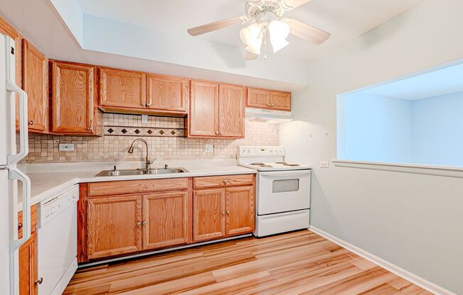 801 S Dwyer Ave Unit D, Arlington Heights, IL 60005