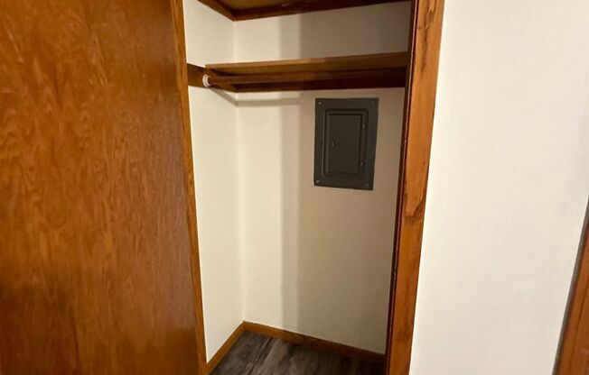 2 beds, 1 bath, $795, Unit Unit 05