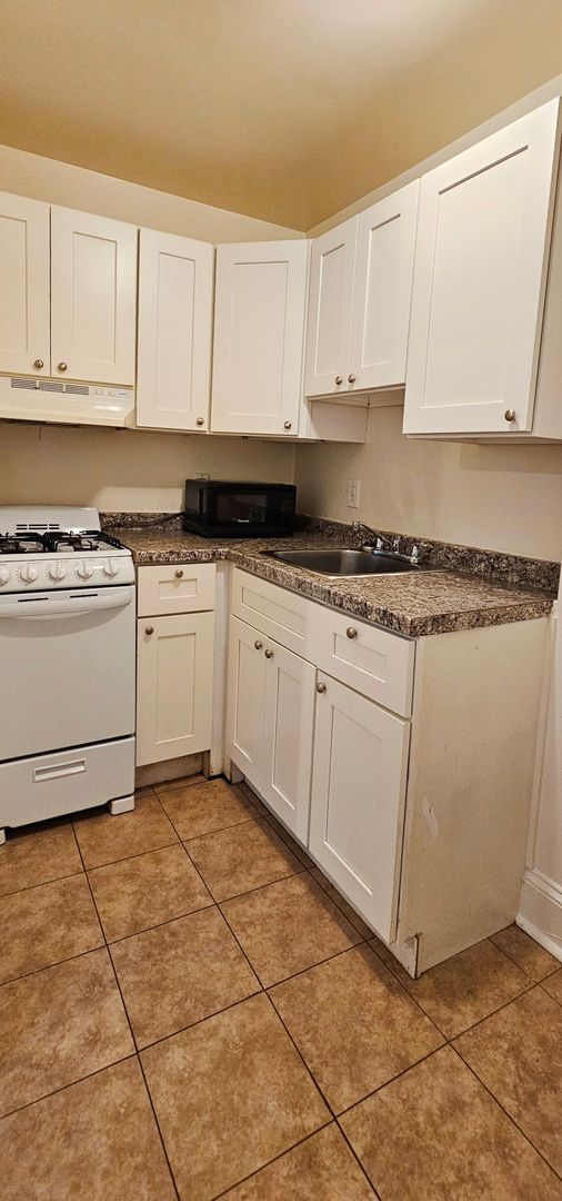 Chadford Apartments