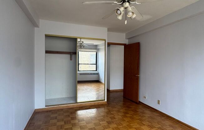 1 bed, 1 bath, 700 sqft, $1,700, Unit 418-0411