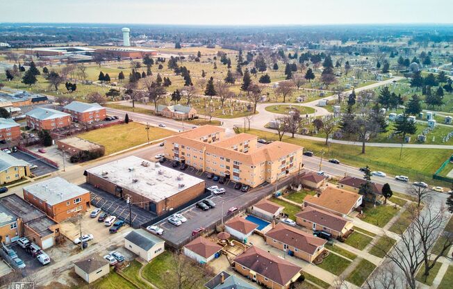 2 beds, 1 bath, 850 sqft, $1,550, Unit 5006 Harrison B8