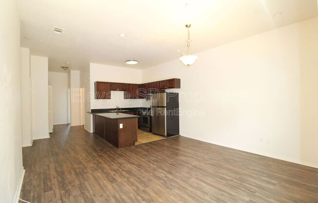 3 beds, 2 baths, 1,747 sqft, $3,595, Unit 301