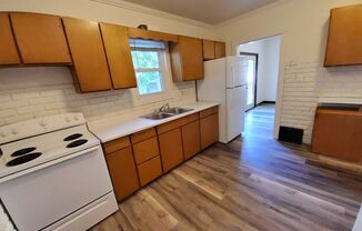 3 beds, 1 bath, $1,600