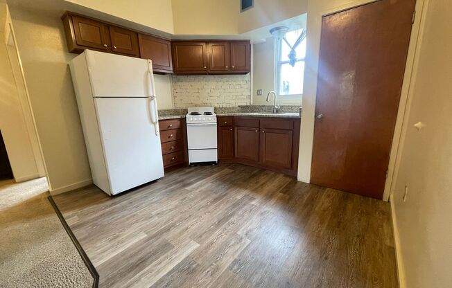 Fantastic 2BR on Bates Street! Fantastic Oakland Location!! Call Today!