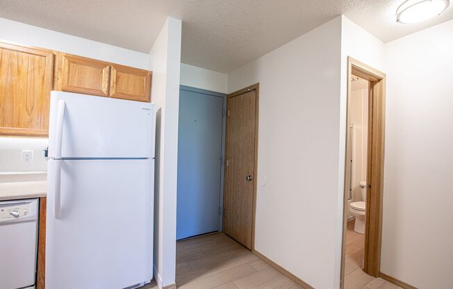 1 bed, 1 bath, 547 sqft, $1,200, Unit 42