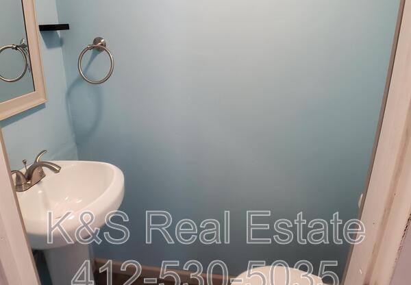 1112 JACKS RUN RD