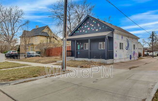 3024 W 22 AVE