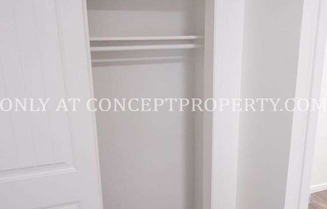 2 beds, 1 bath, 900 sqft, $1,299, Unit 07 R