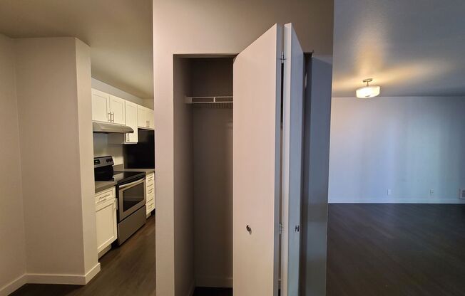 1 bed, 1 bath, 610 sqft, $1,550, Unit 101