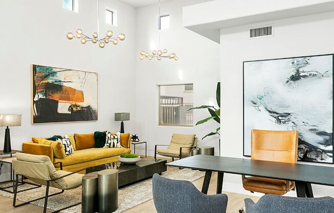 2 beds, 2 baths, $1,575, Unit 221