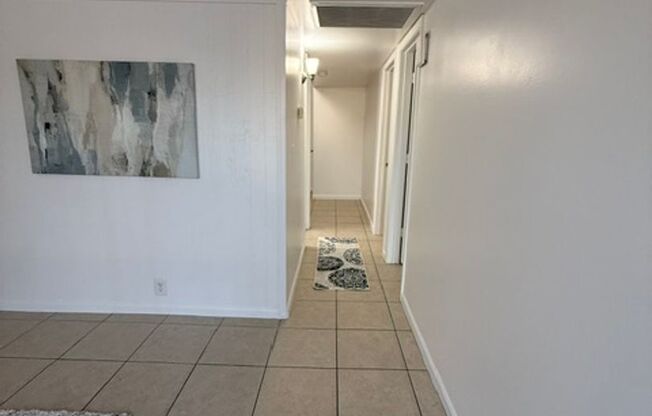 2 Bed 1 Bath Spacious Apartment