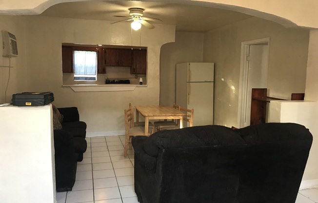 2-1 house in Dania house