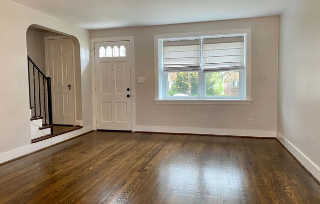 Charming 3 Bedroom/1 Bathroom Townhome in Towson!